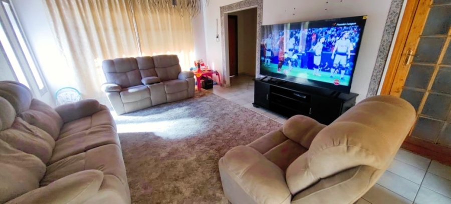 4 Bedroom Property for Sale in Miederpark North West